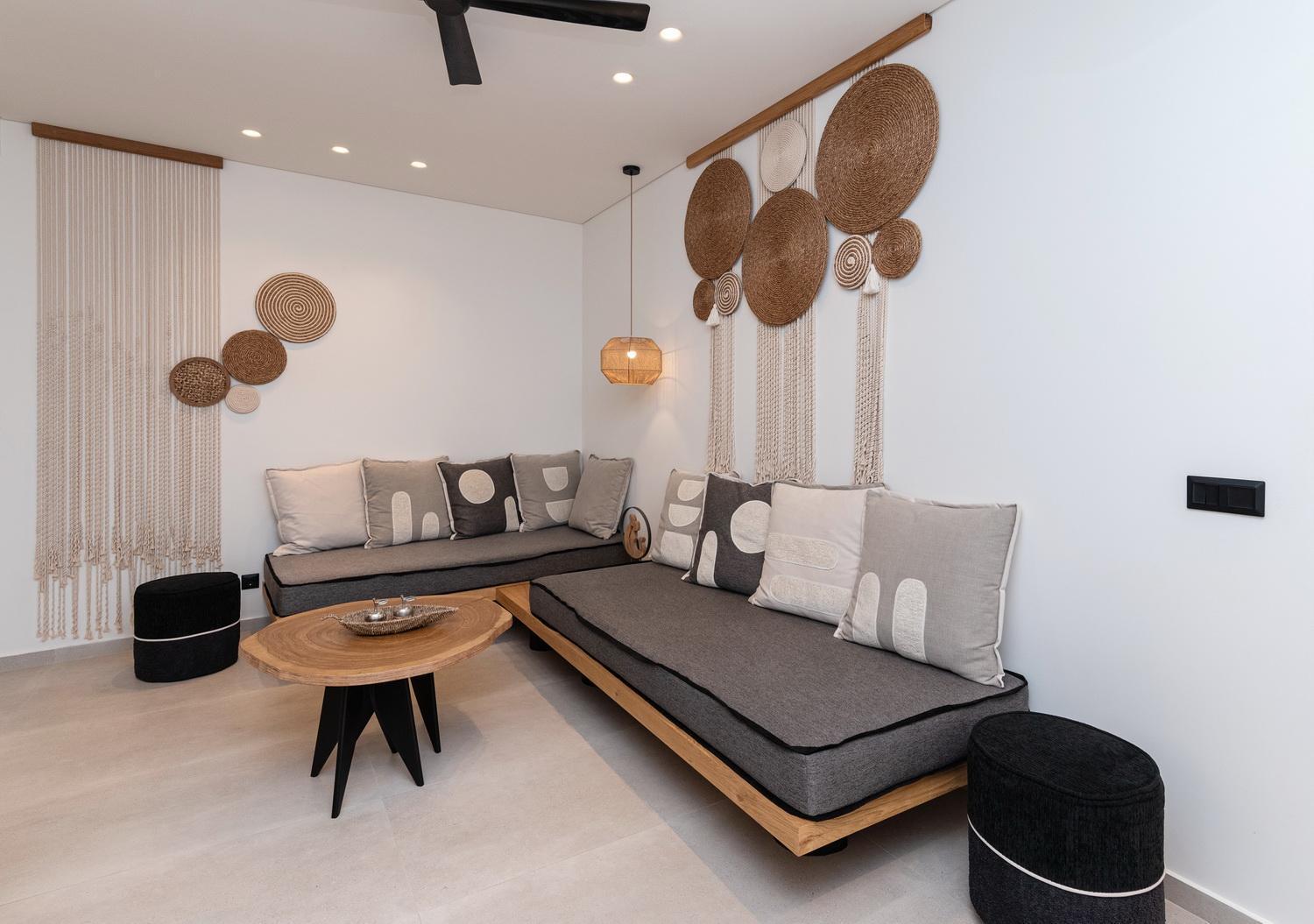 Aristotle Suites آداماس المظهر الخارجي الصورة